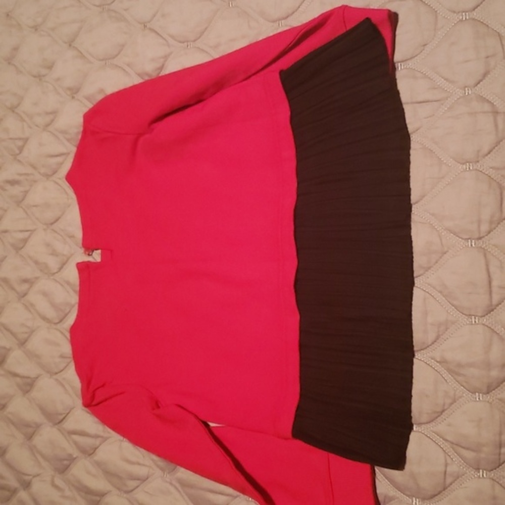 VINEYARD VINES RED BLACK KNIT MIXED TOP